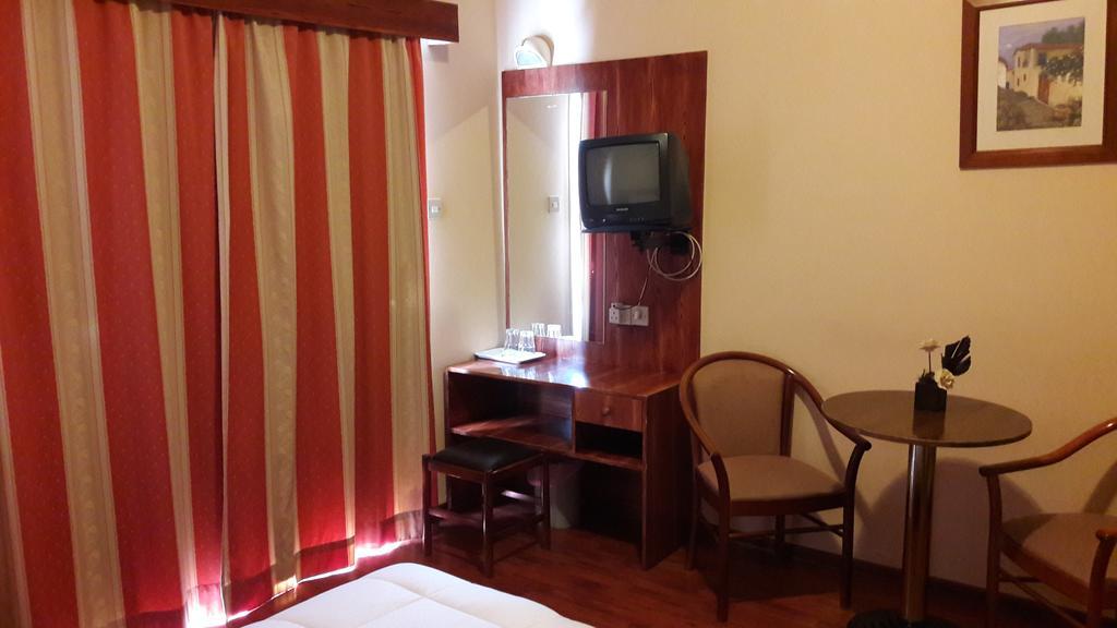 קאקופטריה Ekali Hotel מראה חיצוני תמונה